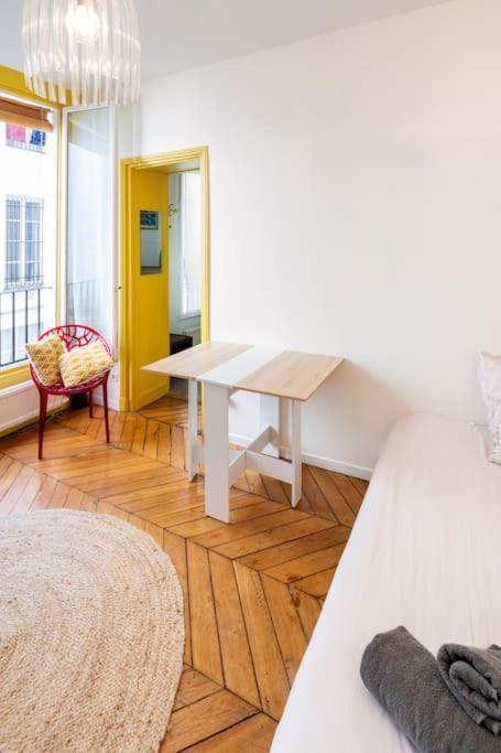 Charming - Saint Apoline * Parigi