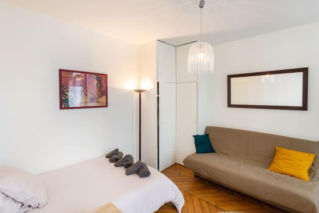 Charming - Saint Apoline Parigi